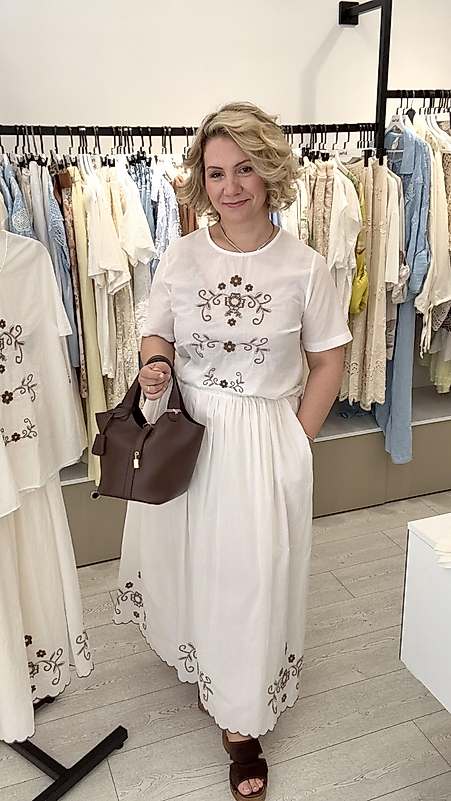 Nakış Detaylı Pamuk Bluz