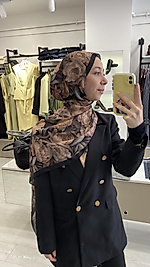 Kahverengi Çiçek Detaylı Şal